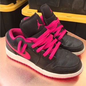 Nike Air Force “ones” black and pink size 6y